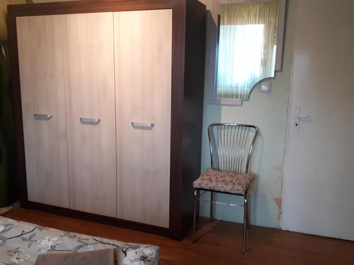 2 Bedrooms With Private Bath And Balcony Near The Airport Sofia Exterior foto