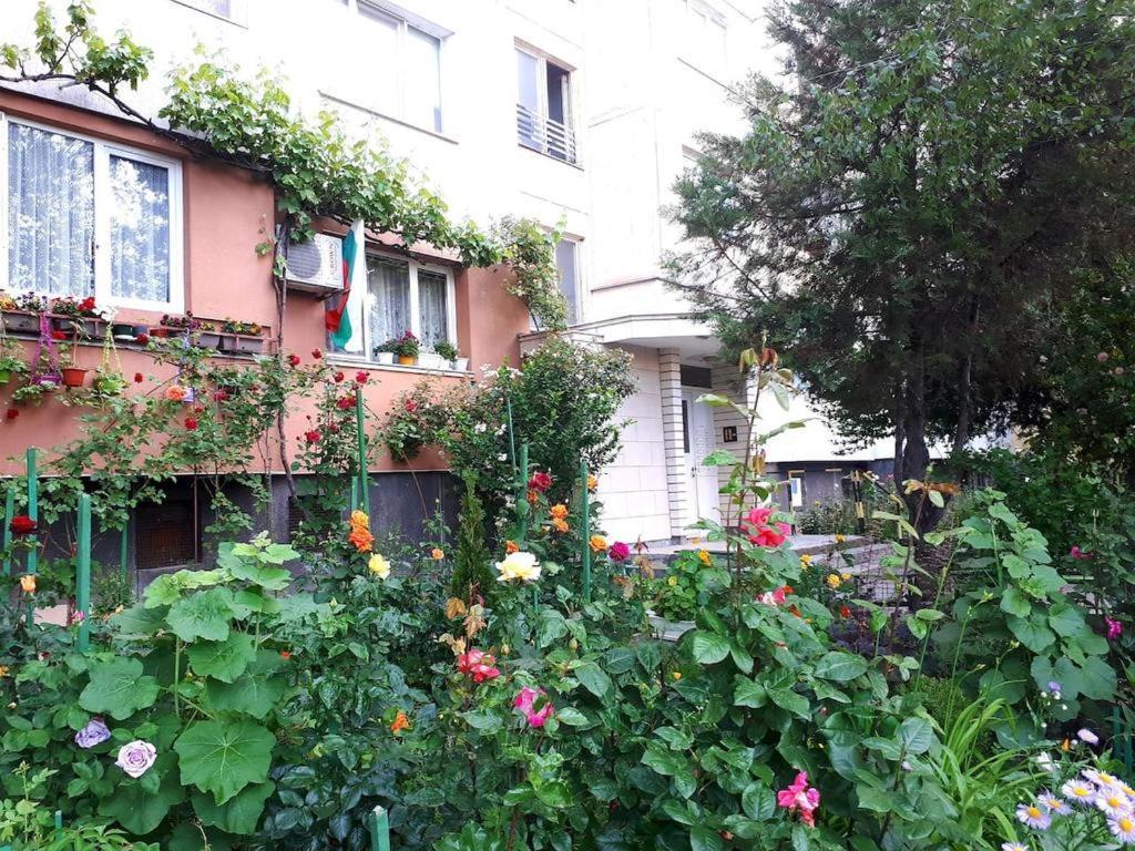 2 Bedrooms With Private Bath And Balcony Near The Airport Sofia Exterior foto