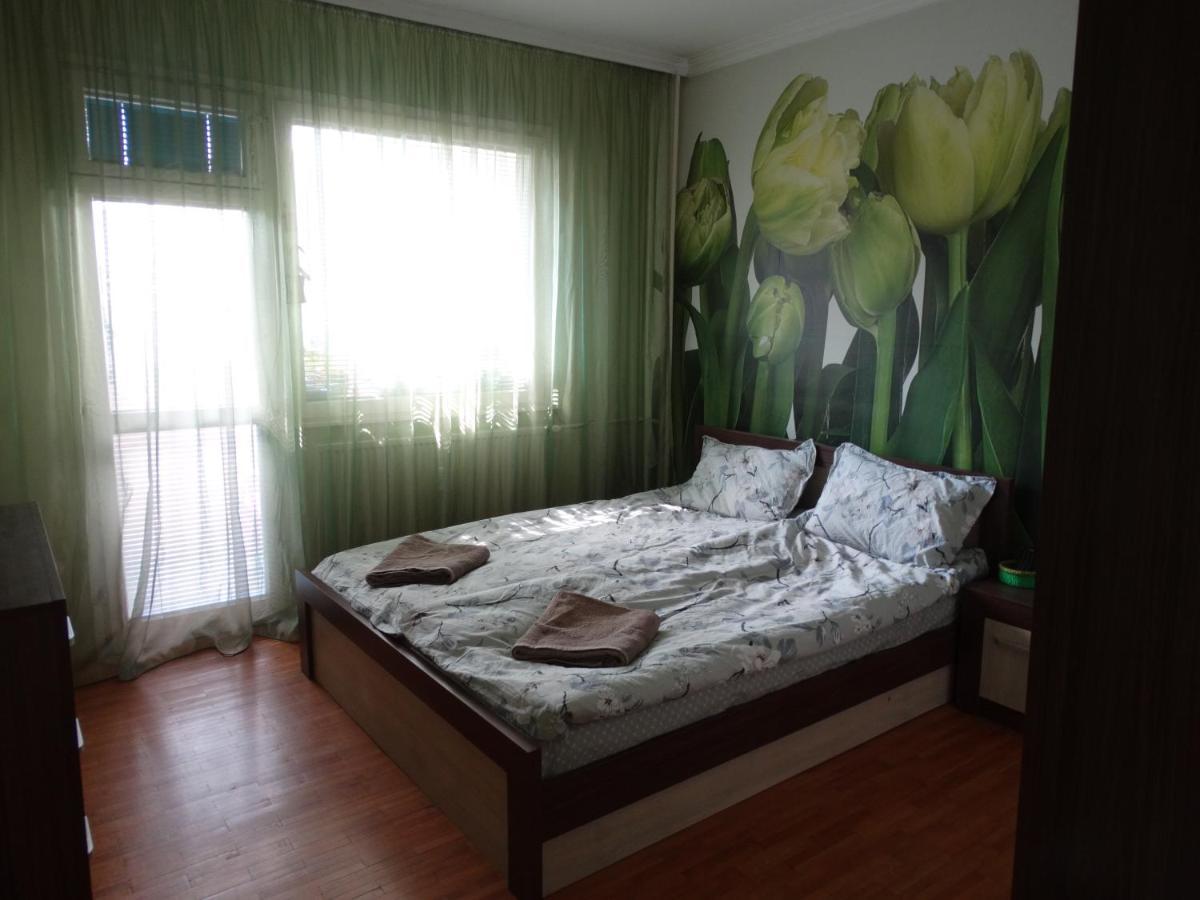 2 Bedrooms With Private Bath And Balcony Near The Airport Sofia Exterior foto